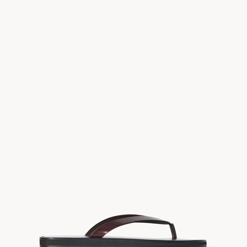 The Row City Flip-Flop